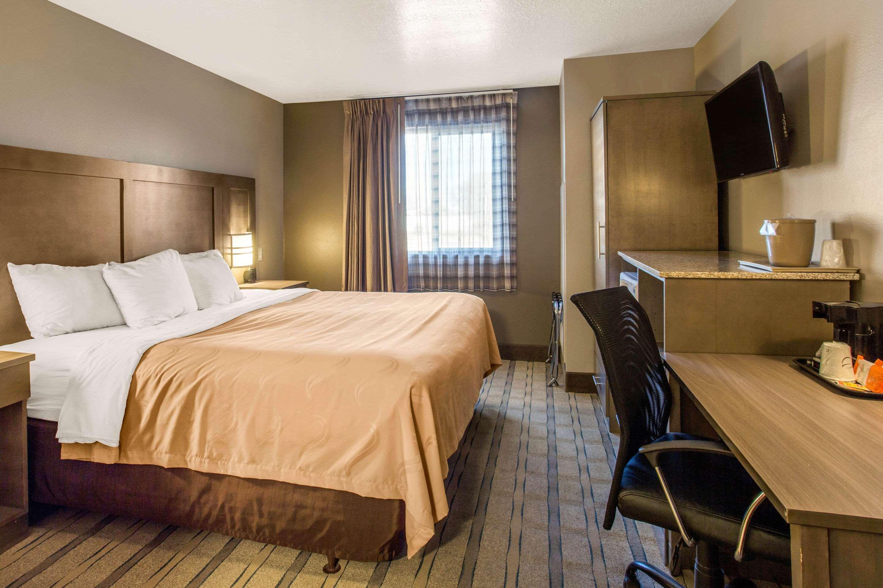 Quality Inn Moriarty Экстерьер фото