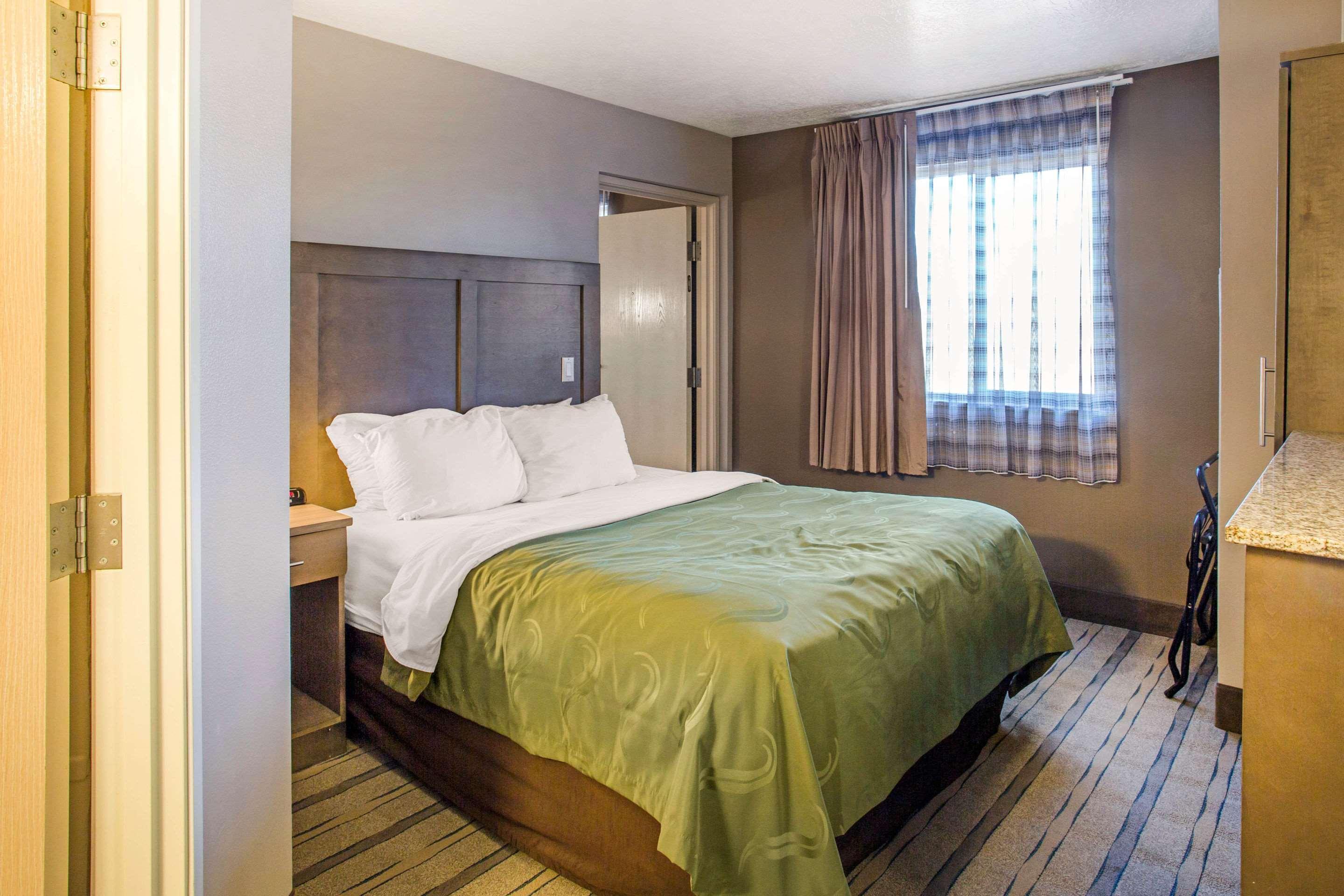 Quality Inn Moriarty Экстерьер фото