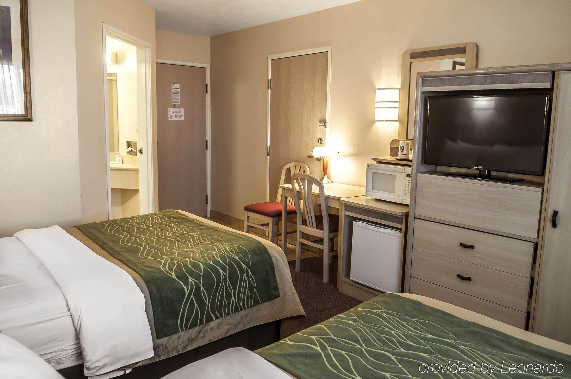 Quality Inn Moriarty Экстерьер фото