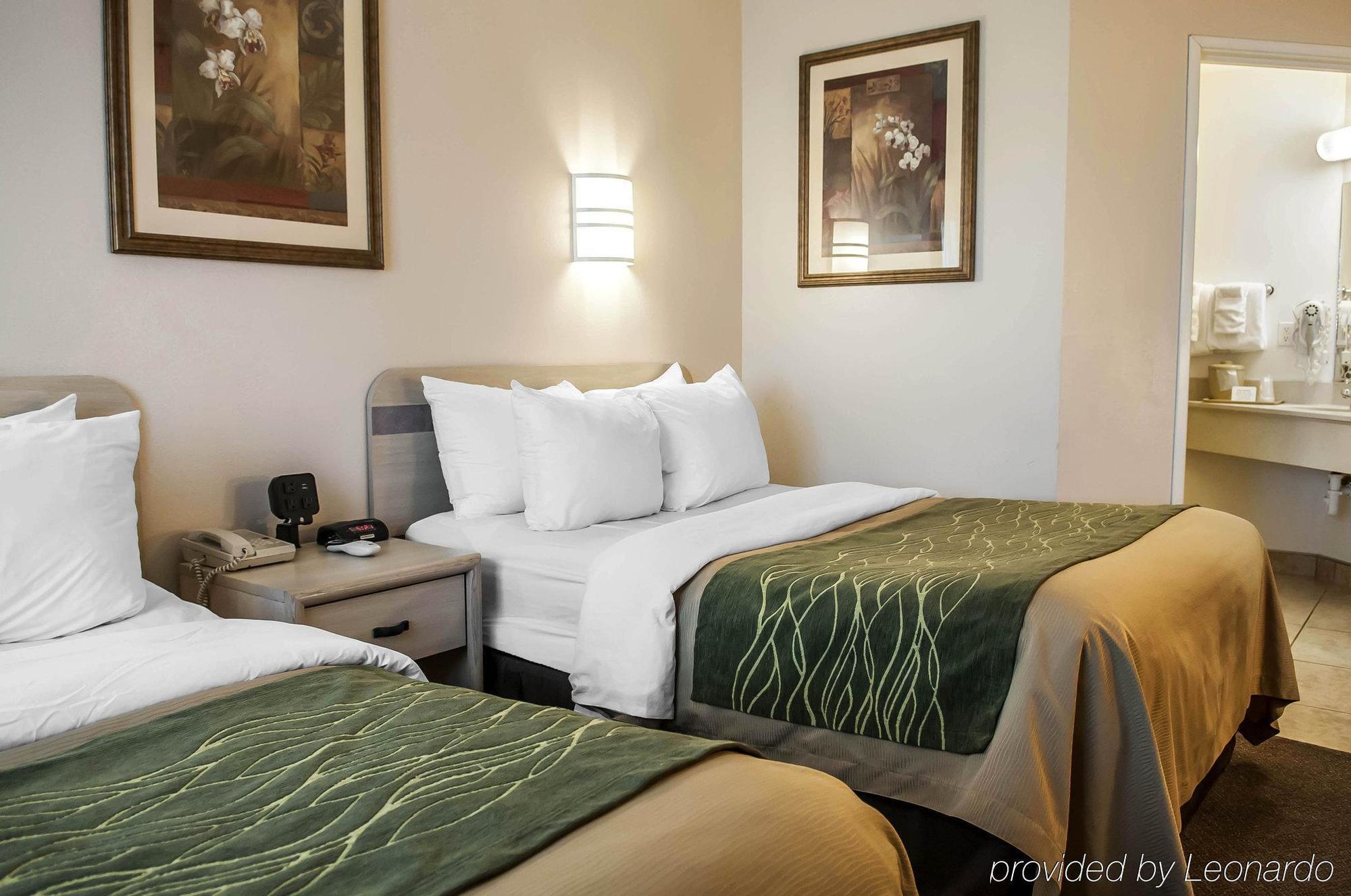 Quality Inn Moriarty Экстерьер фото