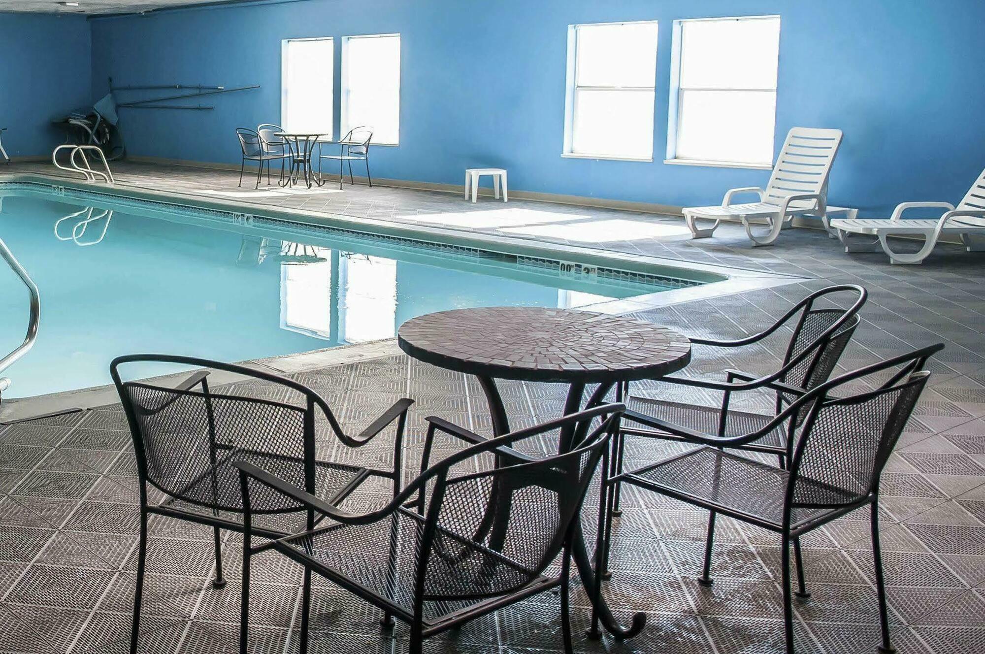 Quality Inn Moriarty Экстерьер фото